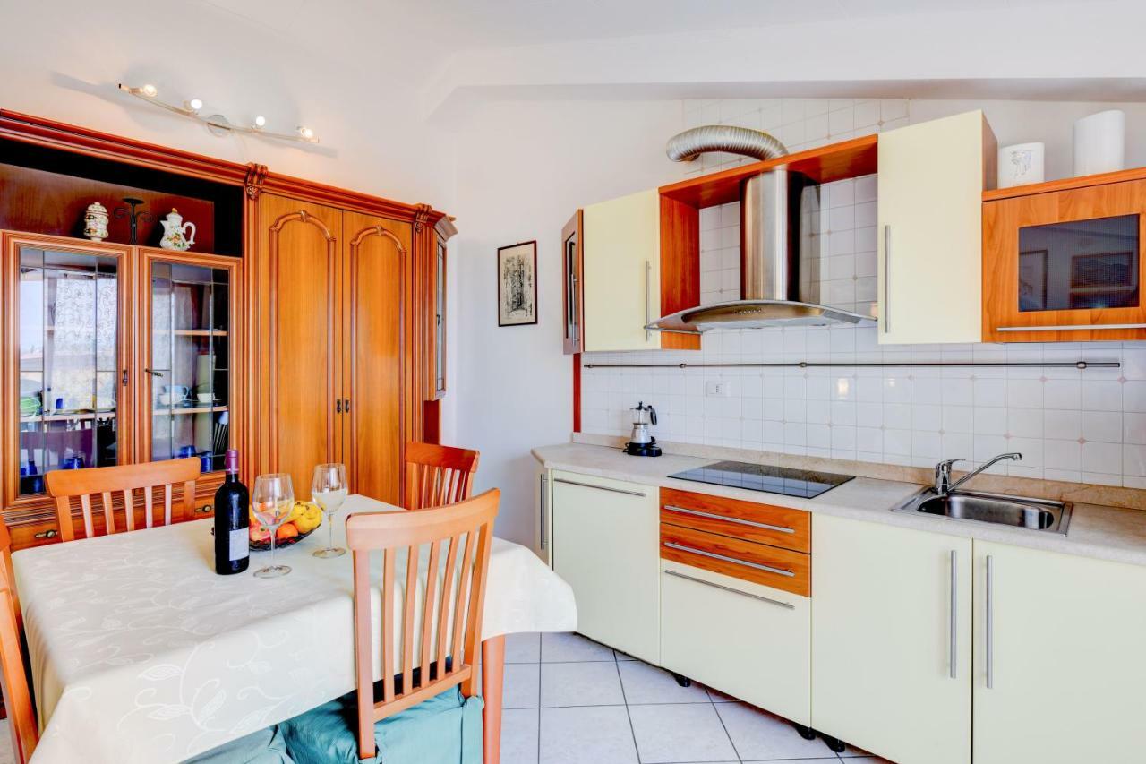 Sarno Apartments Caravaggio Sirmione Ngoại thất bức ảnh