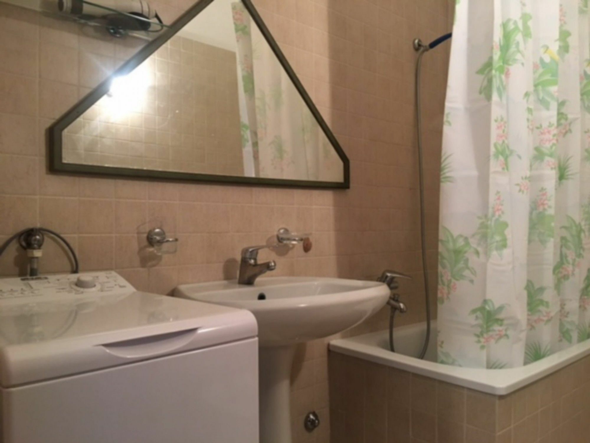 Sarno Apartments Caravaggio Sirmione Ngoại thất bức ảnh